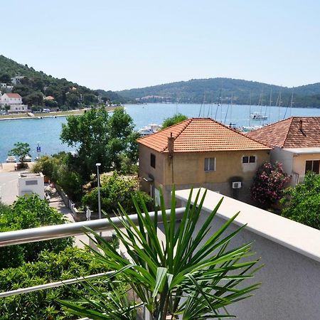 Anemos Apartman Apartment Tisno Bagian luar foto