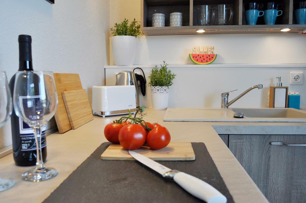 Anemos Apartman Apartment Tisno Bagian luar foto