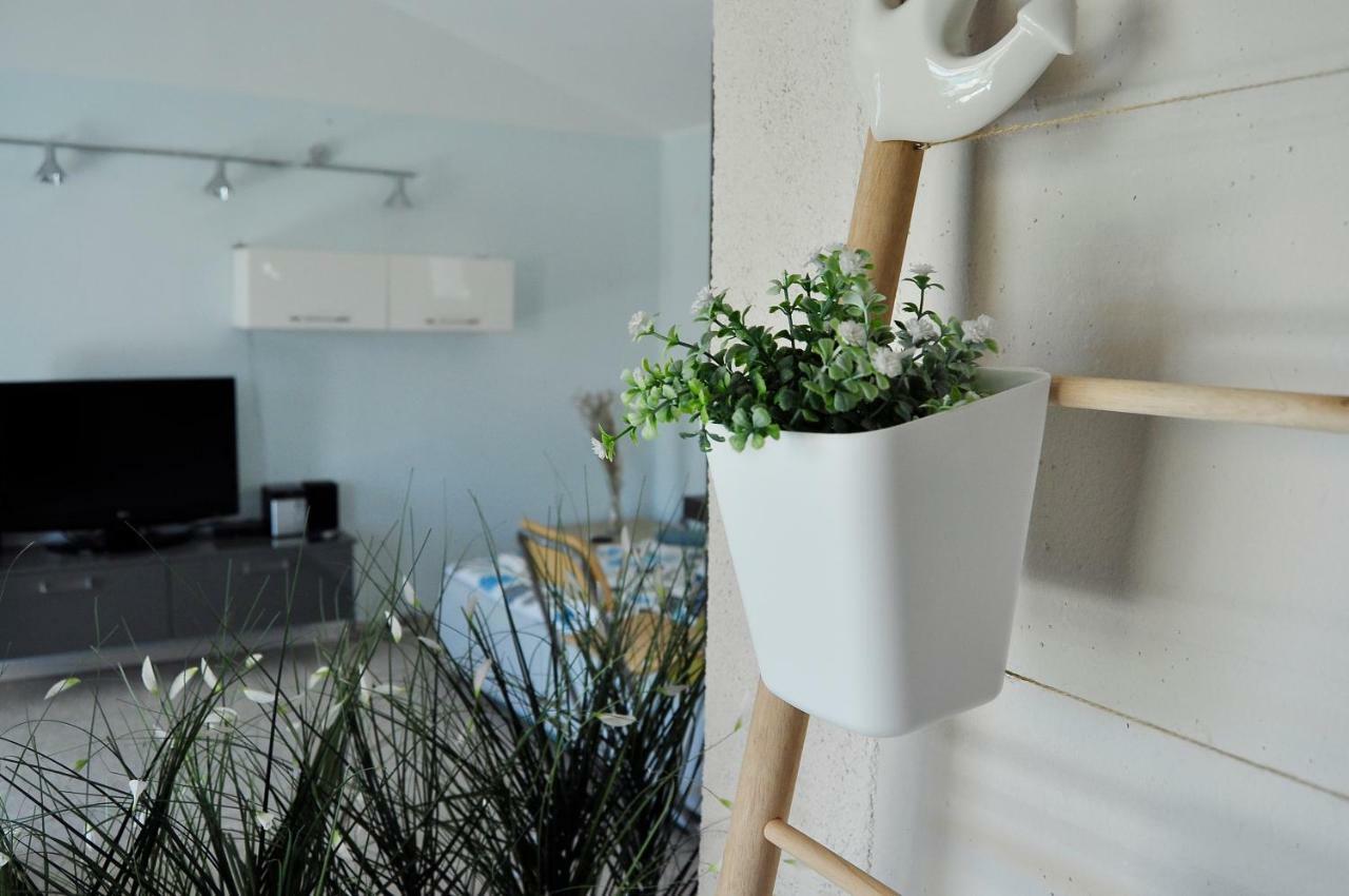 Anemos Apartman Apartment Tisno Bagian luar foto